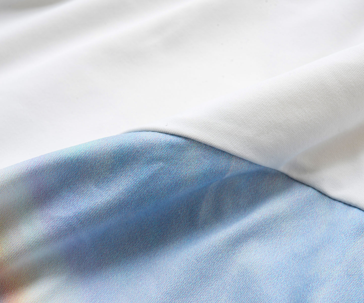 ペプラムヘムグラフィックスコート