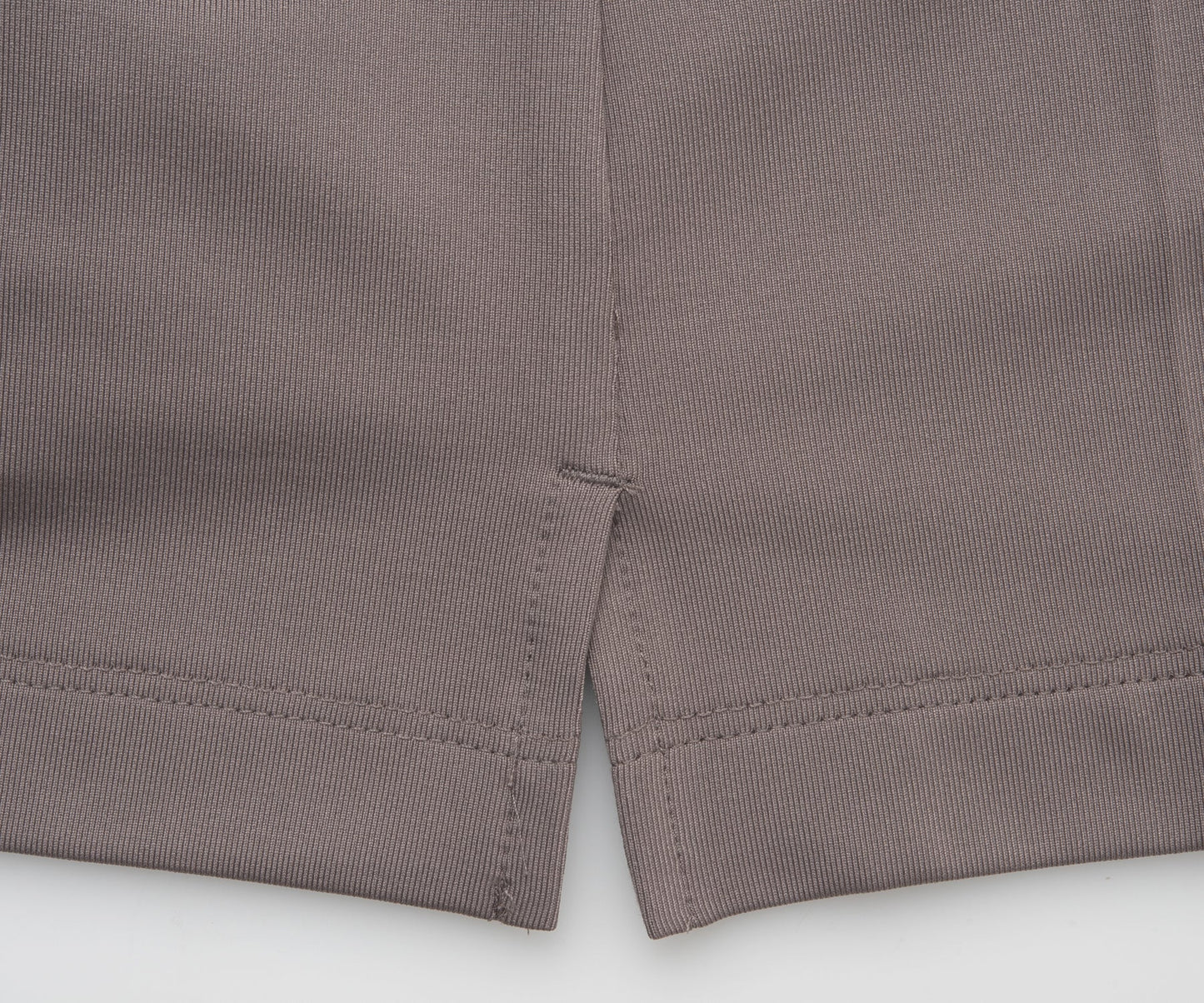 スリットヘムグラフィック TEE